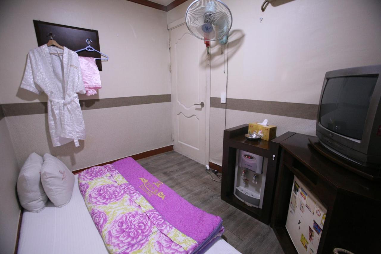 K Motel Daegu Esterno foto